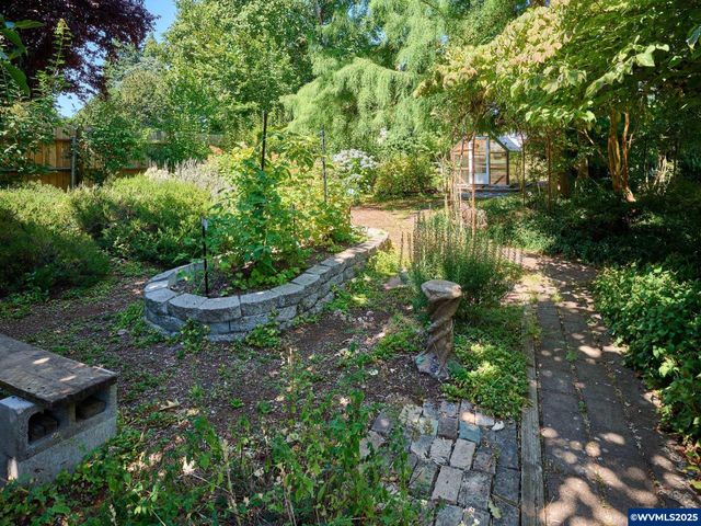 795 Corby St, Woodburn, OR 97071