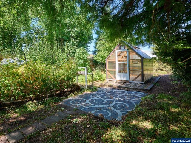 795 Corby St, Woodburn, OR 97071