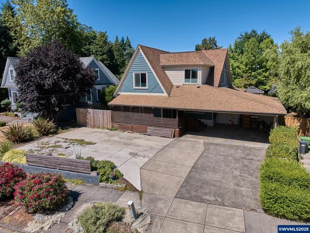 795 Corby St, Woodburn, OR 97071