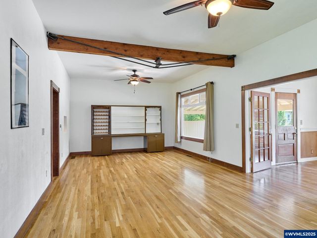 795 Corby St, Woodburn, OR 97071