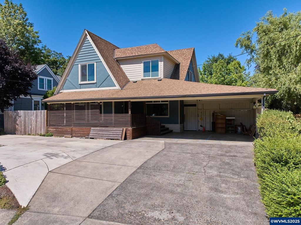 795 Corby St, Woodburn, OR 97071