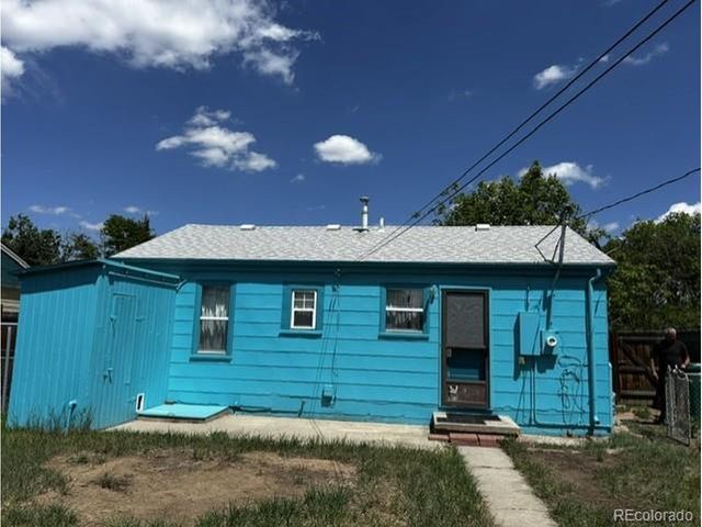 1209 Newark St, Aurora, CO 80010