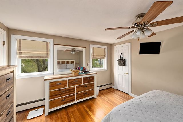 15 Palmer Rd, Beverly, MA 01915