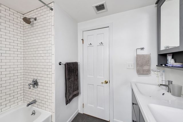 15 Palmer Rd, Beverly, MA 01915