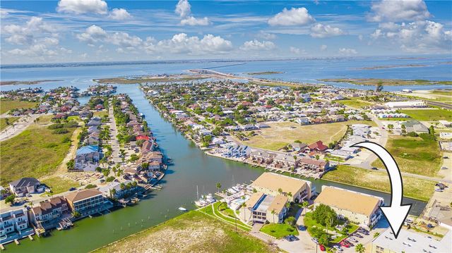 14300 S Padre Island Dr 16, Corpus Christi, TX 78418