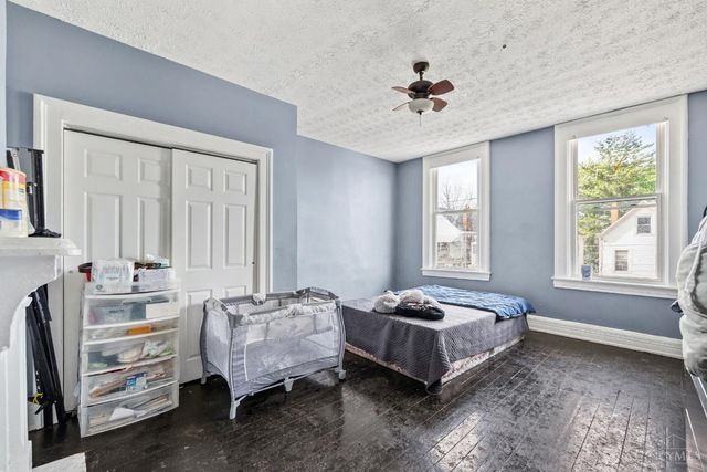 4033 W Liberty Street, Cincinnati, OH 45205
