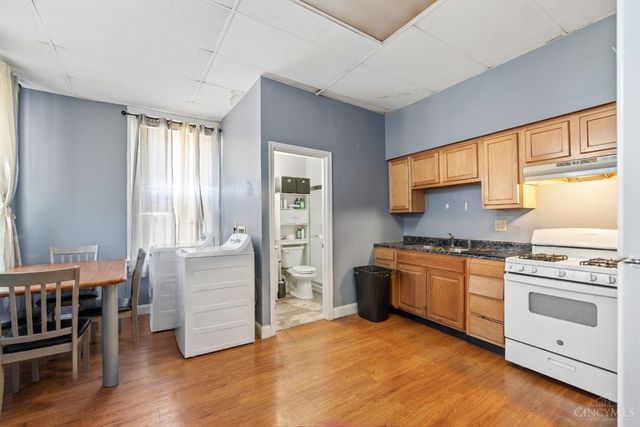 4033 W Liberty Street, Cincinnati, OH 45205