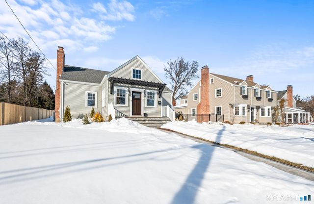 196 Brace Road, West Hartford, CT 06107