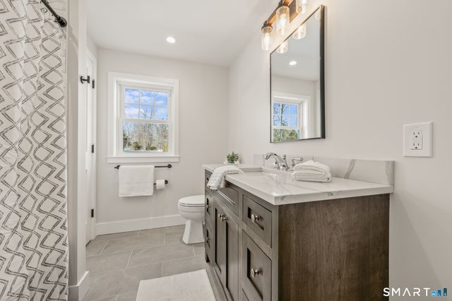 196 Brace Road, West Hartford, CT 06107