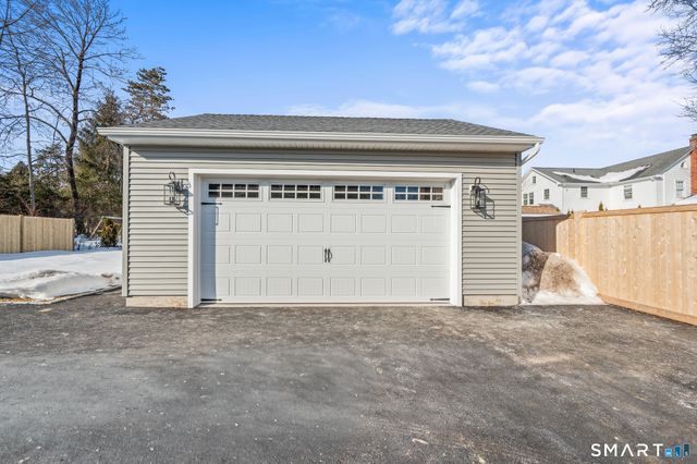 196 Brace Road, West Hartford, CT 06107