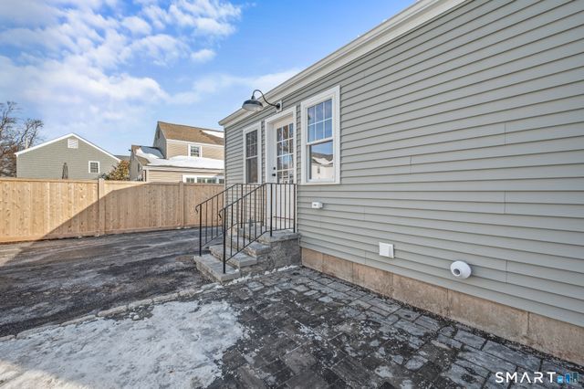 196 Brace Road, West Hartford, CT 06107