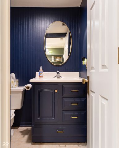 7612 Farm View Circle E, Indianapolis, IN 46256