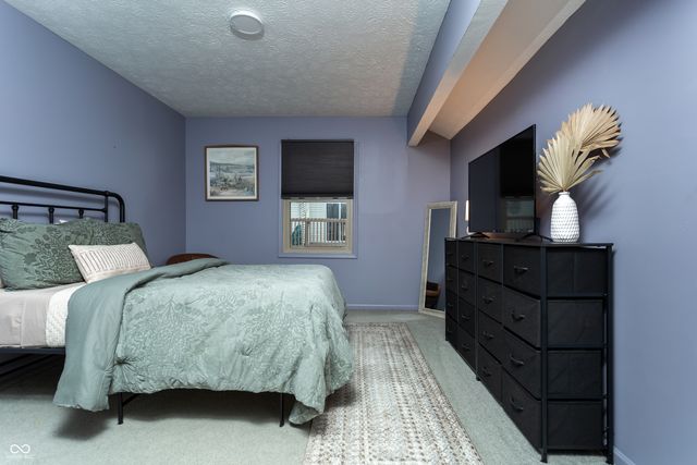 7612 Farm View Circle E, Indianapolis, IN 46256