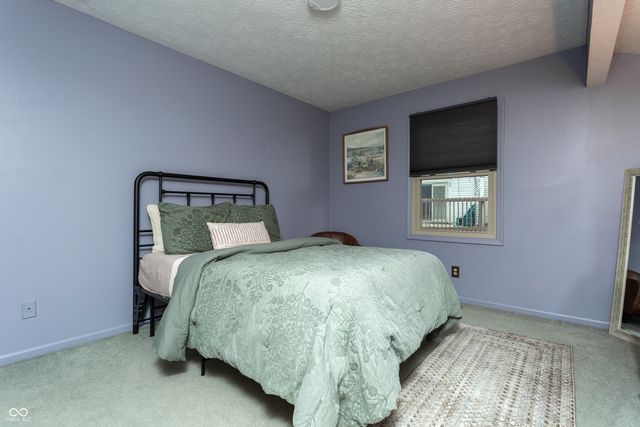 7612 Farm View Circle E, Indianapolis, IN 46256