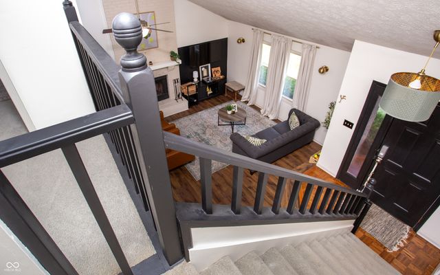 7612 Farm View Circle E, Indianapolis, IN 46256