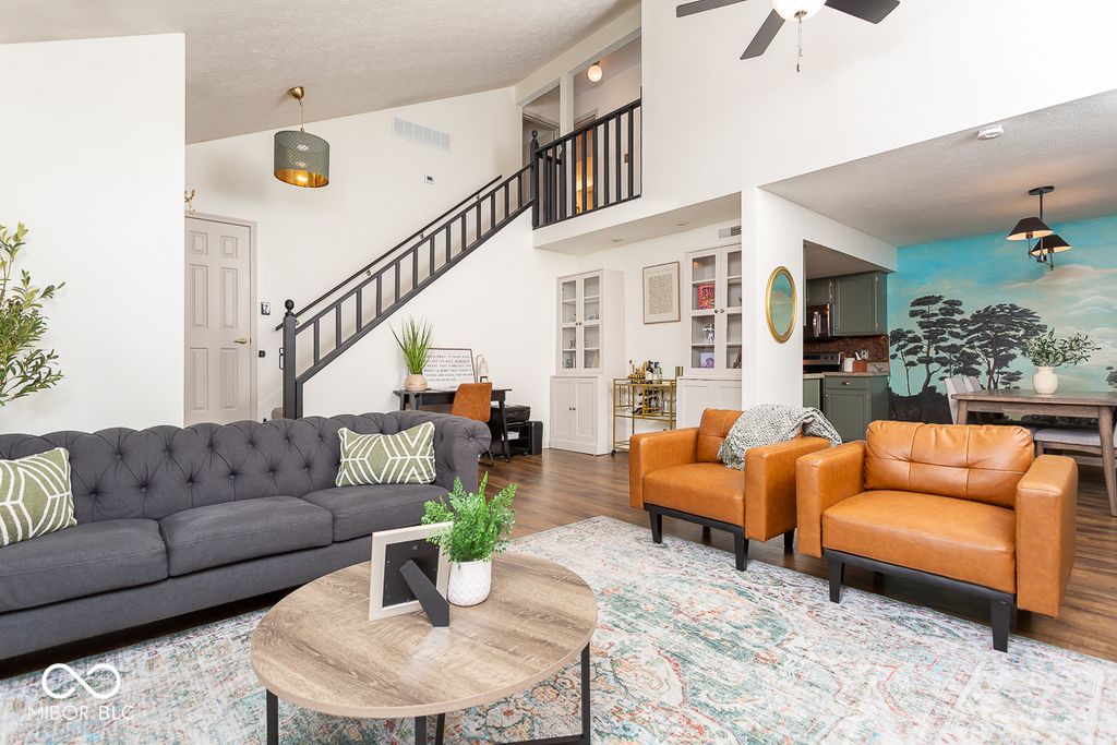 7612 Farm View Circle E, Indianapolis, IN 46256