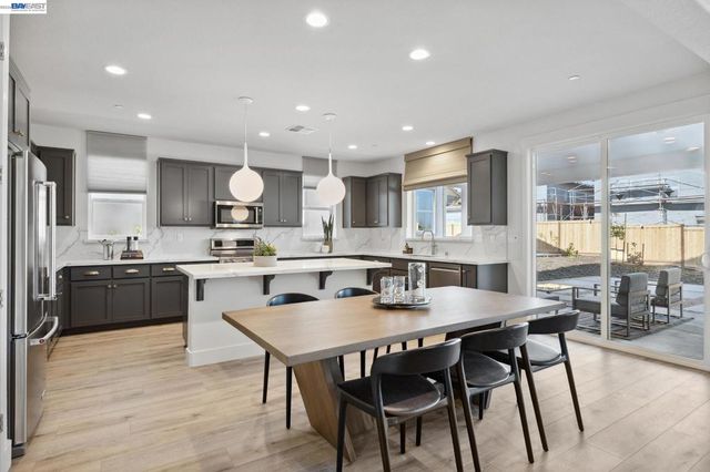 1528 Millennium Way, Fairfield, CA 94533