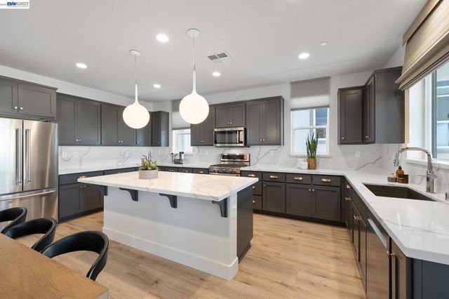 1528 Millennium Way, Fairfield, CA 94533