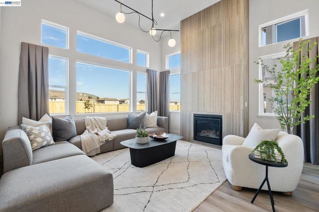 1528 Millennium Way, Fairfield, CA 94533