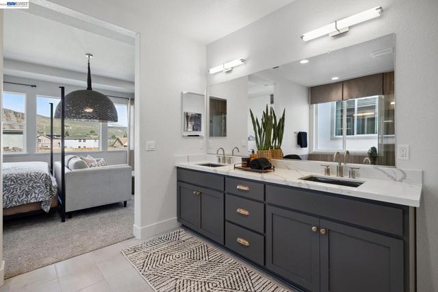 1528 Millennium Way, Fairfield, CA 94533