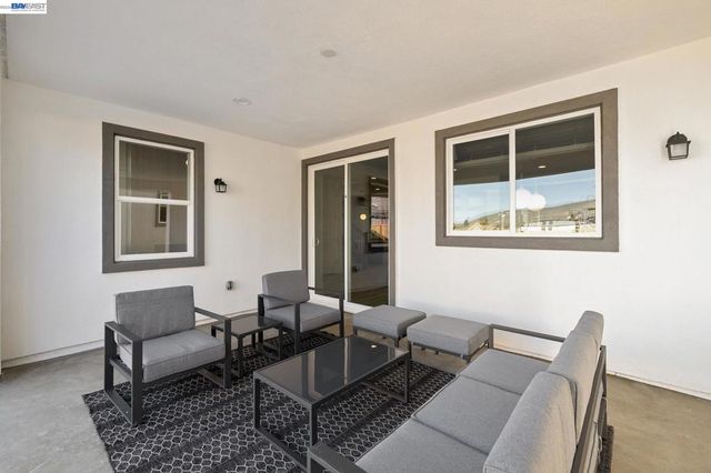 1528 Millennium Way, Fairfield, CA 94533