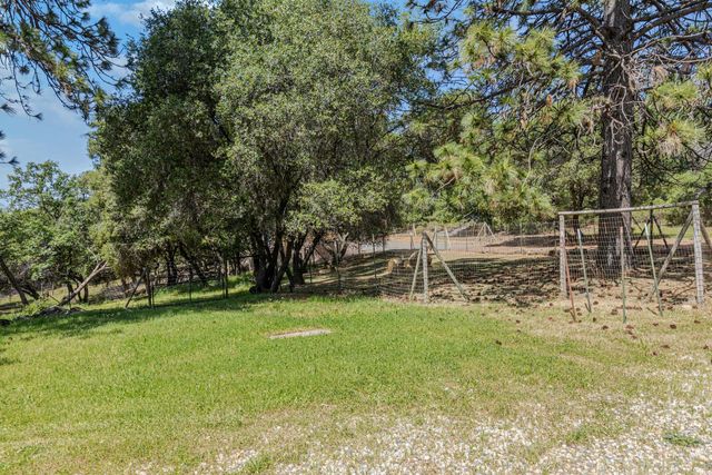 3120 Iron Mine Rd, Auburn, CA 95602