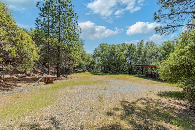 3120 Iron Mine Rd, Auburn, CA 95602