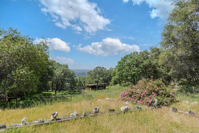 3120 Iron Mine Rd, Auburn, CA 95602