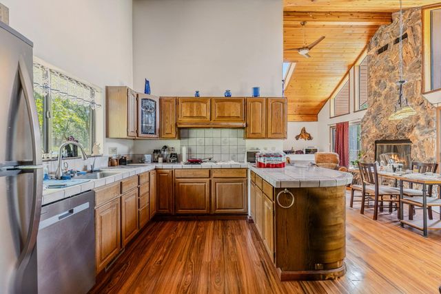 3120 Iron Mine Rd, Auburn, CA 95602