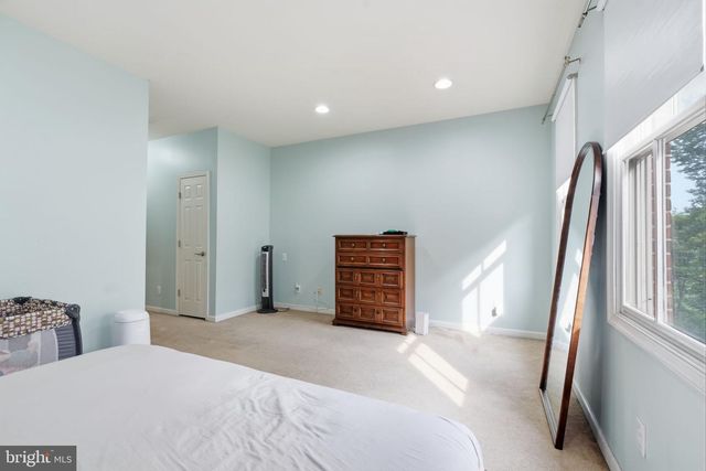 44 LIVINGSTON ST, Trenton, NJ 08611