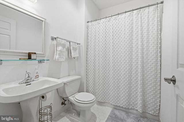 44 LIVINGSTON ST, Trenton, NJ 08611