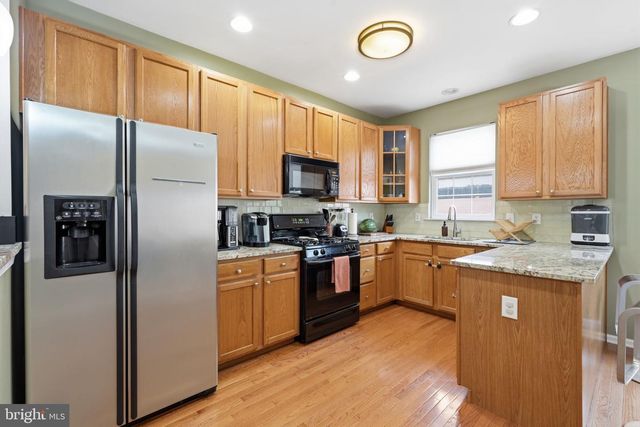 44 LIVINGSTON ST, Trenton, NJ 08611