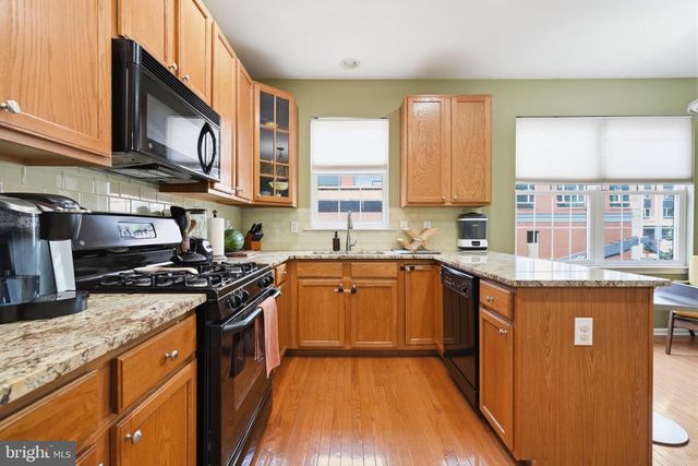 44 LIVINGSTON ST, Trenton, NJ 08611