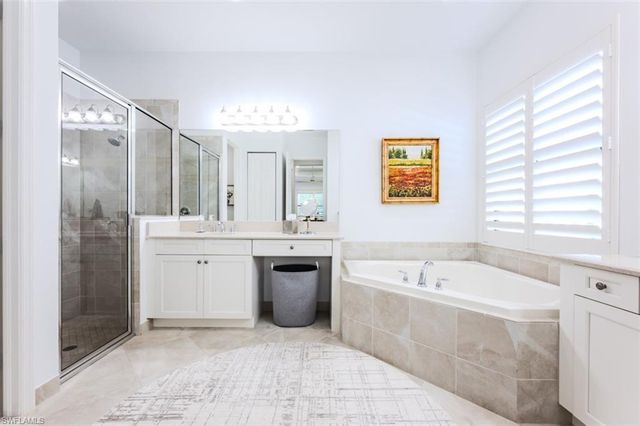 13670 MANDARIN CIR, Naples, FL 34109