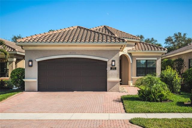 13670 MANDARIN CIR, Naples, FL 34109