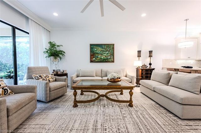 13670 MANDARIN CIR, Naples, FL 34109