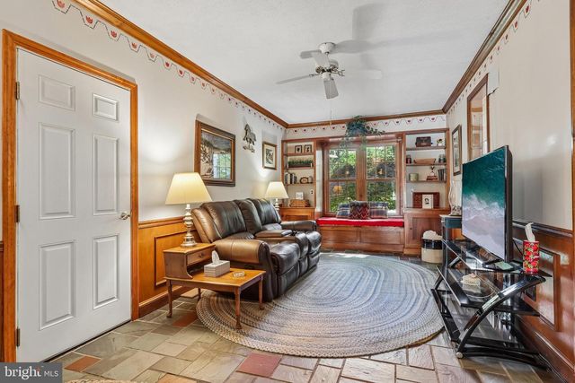 3 WINDSOR PL, Mount Holly, NJ 08060