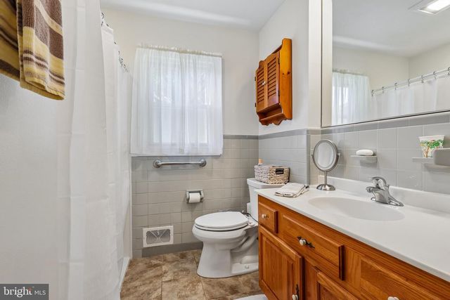 3 WINDSOR PL, Mount Holly, NJ 08060