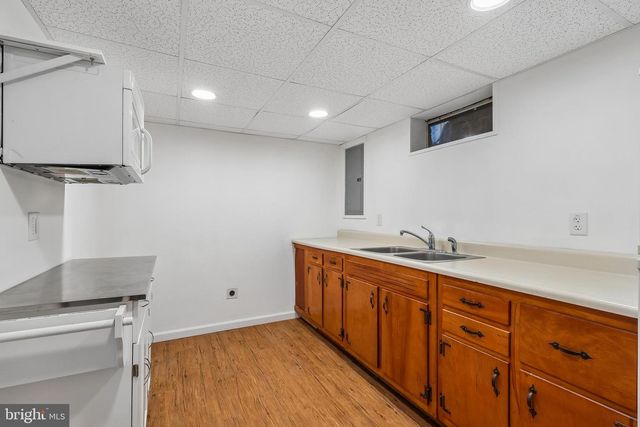 3 WINDSOR PL, Mount Holly, NJ 08060