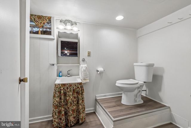 3 WINDSOR PL, Mount Holly, NJ 08060