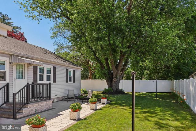 3 WINDSOR PL, Mount Holly, NJ 08060