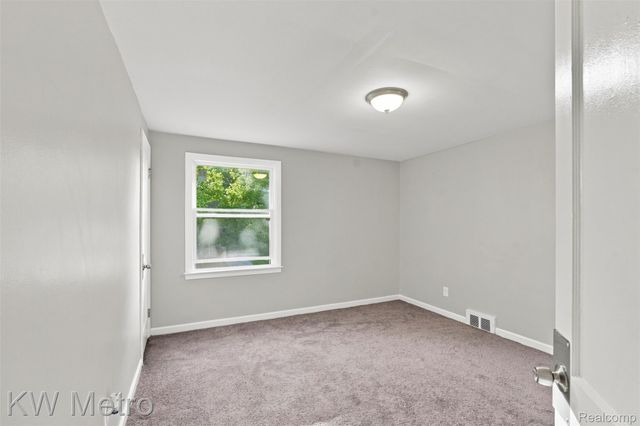 16141 Manor Street, Detroit, MI 48221