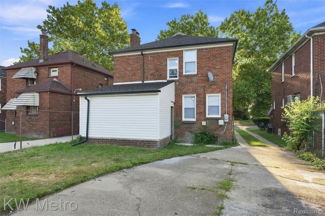 16141 Manor Street, Detroit, MI 48221