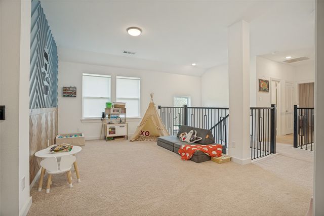185 Ivy Parkway, Van Alstyne, TX 75495