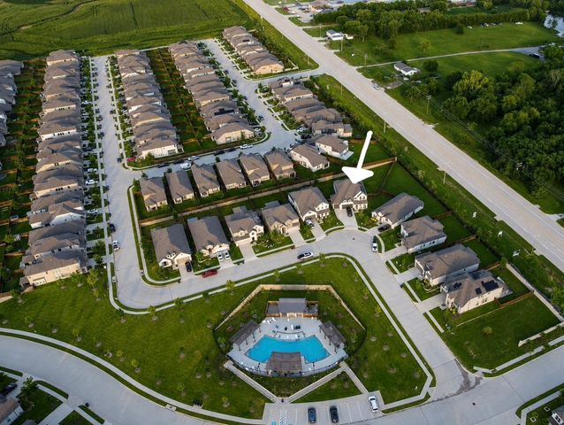 185 Ivy Parkway, Van Alstyne, TX 75495