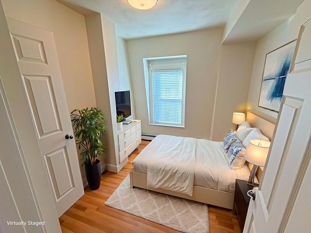 130 W 8th Street 3B, Boston, MA 02127