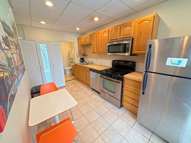 130 W 8th Street 3B, Boston, MA 02127