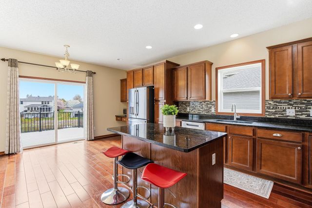18849 64th Avenue N, Maple Grove, MN 55311