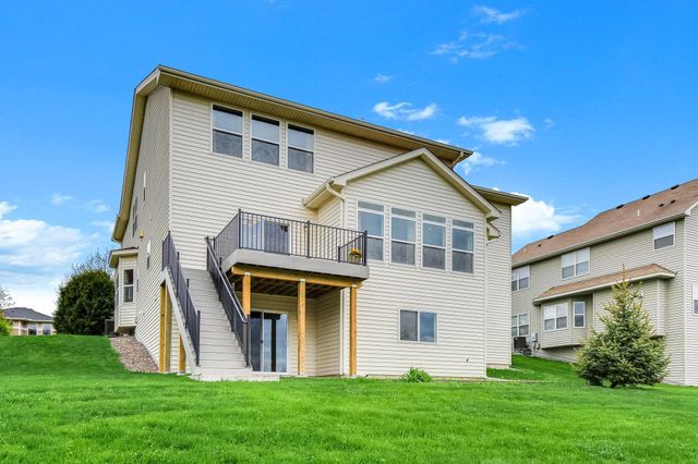 18849 64th Avenue N, Maple Grove, MN 55311
