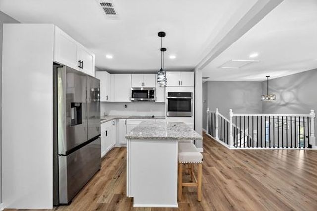 1864 Glen Echo Drive, Decatur, GA 30032